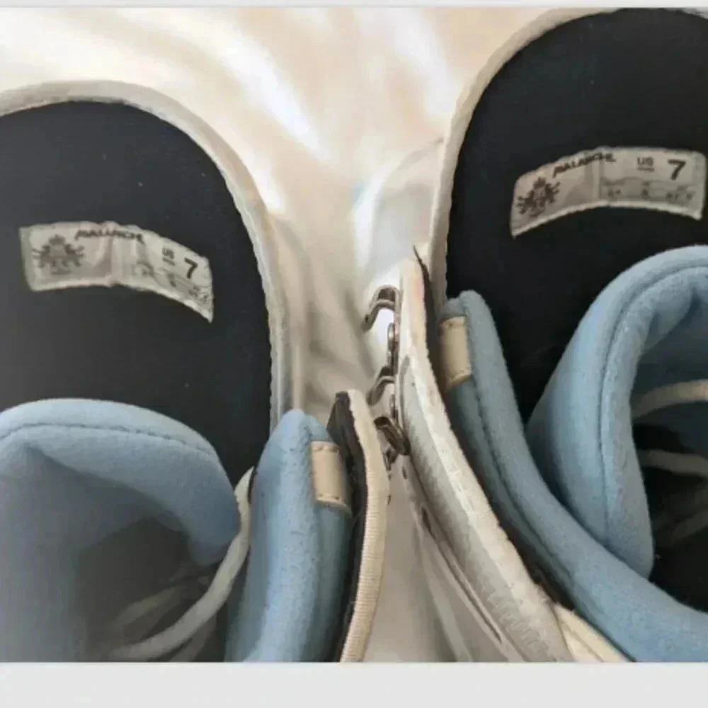 Women's White Turquoise Avalanche Snowboard Boots -  7 - Picture 5 of 5